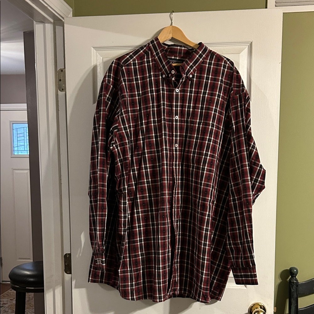 Roundtree & Yorke Men's Burgundy Plaid Shirt